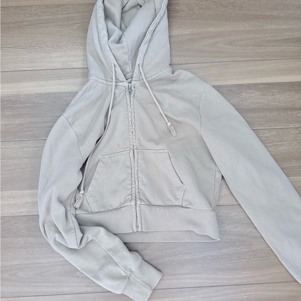 Cropped Zip up John Galt (Pacsun & Brandy Melville)